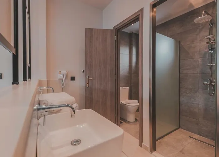 Cavo D' Oro & Ξενοδοχείο 4*