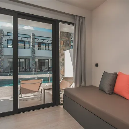 Cavo D' Oro & Szálloda 4*