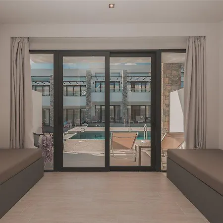 Cavo D' Oro & Szálloda 4*