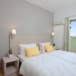 Cavo D' Oro & 4*