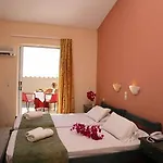 Cavo D' Oro & Hotell 4*