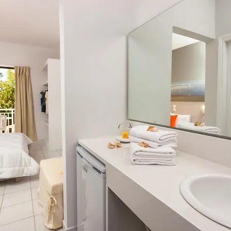 Hotel Cavo D' Oro &