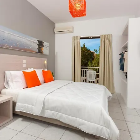 Cavo D' Oro & Hotel Kalamákion