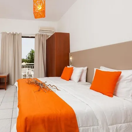 Cavo D' Oro & Hotel Kalamákion